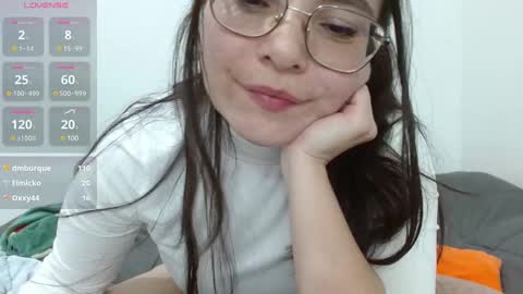 Tiny Caroline online show from 12/21/24, 06:41