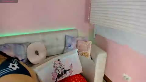 tiny_cora online show from 06/22/26, 04:48