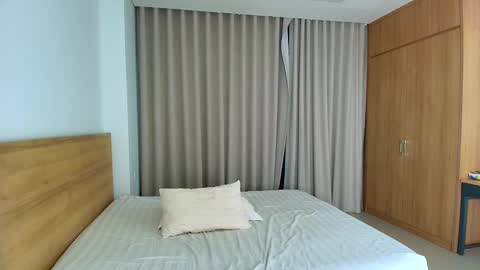 Lia online show from 02/21/25, 10:15