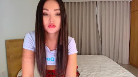 Lia online show from 03/02/25, 07:12