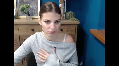 Gloria online show from 11/19/25, 07:30