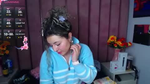 tiny online show from 02/12/25, 06:51