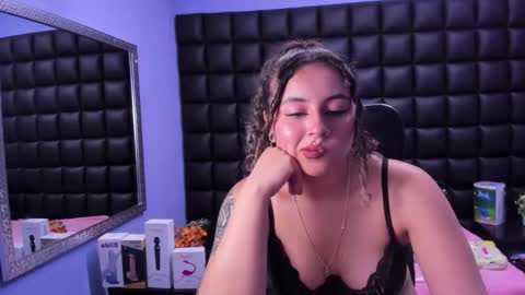 tiny online show from 09/26/25, 03:54