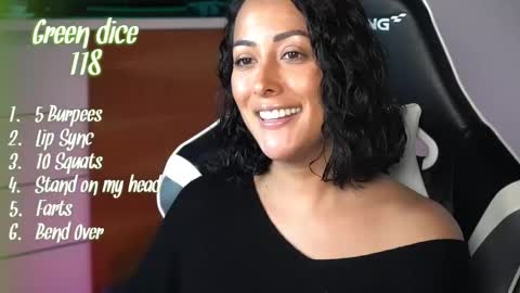 Snapshot of tiny_panther chatting on 01/16/25, 10:02 Ana Molly online show from 01/16/25, 10:02