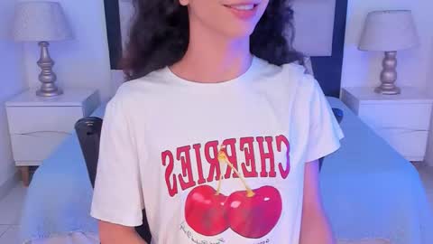 Thomm  Independent Model online show from 01/06/26, 09:24