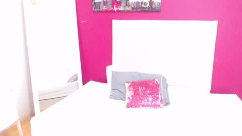 tiny_whore18 online show from 12/30/24, 02:40