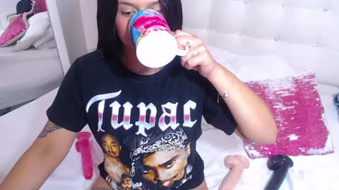 tiny_whore18 online show from 02/04/25, 06:49