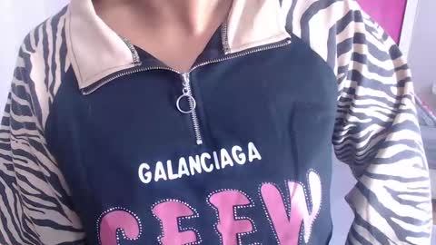 tiny_whore18 online show from 09/16/25, 03:24