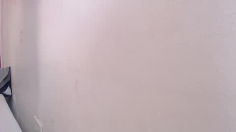 tiny_whore18 online show from 11/01/25, 10:39