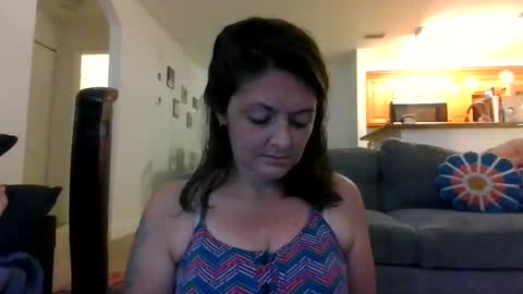Snapshot of tinyassbossymilf chatting on 10/09/25, 03:48 tinyassbossymilf online show from 10/09/25, 03:48
