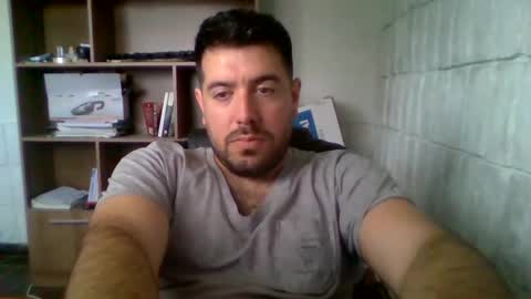 Snapshot of tinycock661212 chatting on 09/17/25, 06:31 Benja online show from 09/17/25, 06:31