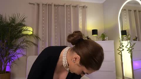 Anissa online show from 04/27/26, 03:10
