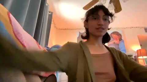 Snapshot of tinyhairycherry chatting on 10/23/25, 07:34 tinyhairycherry online show from 10/23/25, 07:34