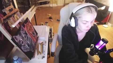 stage Kylie Sinner  brand CLITBAIT online show from 02/12/25, 07:13