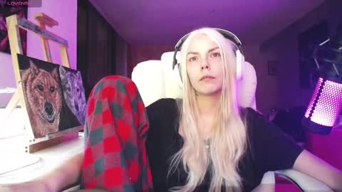 stage Kylie Sinner  brand CLITBAIT online show from 09/22/25, 04:58