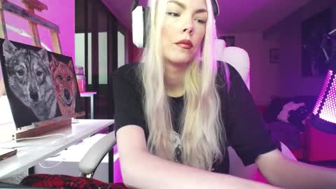 stage Kylie Sinner  brand CLITBAIT online show from 10/19/25, 10:16