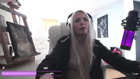 stage Kylie Sinner  brand CLITBAIT online show from 02/22/26, 12:36