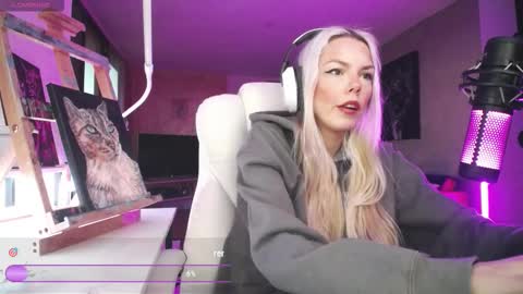 stage Kylie Sinner  brand CLITBAIT online show from 03/04/26, 10:27