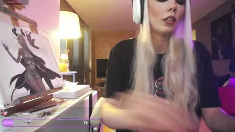Snapshot of tinykylie chatting on 04/02/26, 11:13 stage Kylie Sinner brand CLITBAIT online show from 04/02/26, 11:13