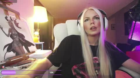 Snapshot of tinykylie chatting on 04/05/26, 05:59 stage Kylie Sinner brand CLITBAIT online show from 04/05/26, 05:59