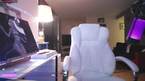 Snapshot of tinykylie chatting on 04/21/26, 01:42 stage Kylie Sinner brand CLITBAIT online show from 04/21/26, 01:42