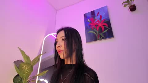 Luna  online show from 03/05/25, 11:27