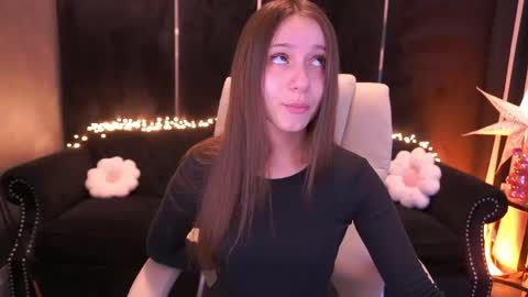 tinynataliee online show from 04/25/26, 06:27