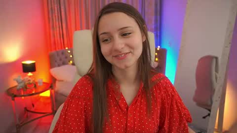 tinynataliee online show from 05/04/26, 06:31