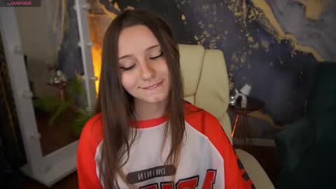 tinynataliee online show from 05/12/26, 08:28