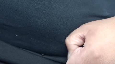 Snapshot of tinypecker6 chatting on 10/08/25, 02:47 tinypecker6 online show from 10/08/25, 02:47