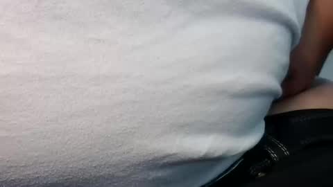 Snapshot of tinypecker6 chatting on 11/06/25, 07:37 tinypecker6 online show from 11/06/25, 07:37