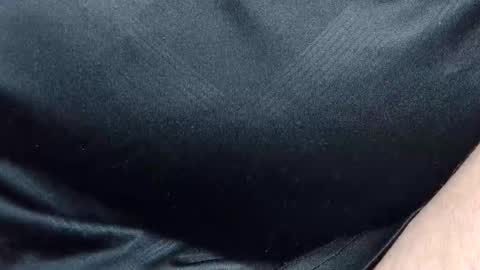 Snapshot of tinypecker6 chatting on 11/20/25, 03:01 tinypecker6 online show from 11/20/25, 03:01