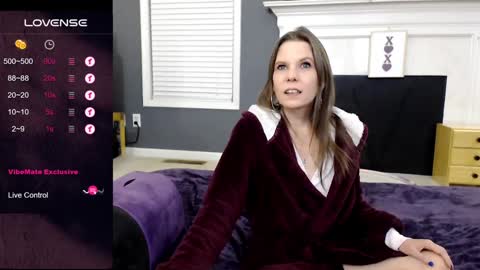 V - Read the bio please thanks. online show from 01/24/25, 03:00