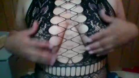Snapshot of tinyylatina69 chatting on 11/01/25, 06:26 tinyylatina69 online show from 11/01/25, 06:26