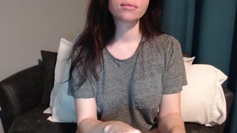 TinyyTina online show from 12/19/24, 12:01