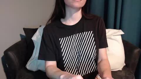 TinyyTina online show from 03/12/25, 10:16