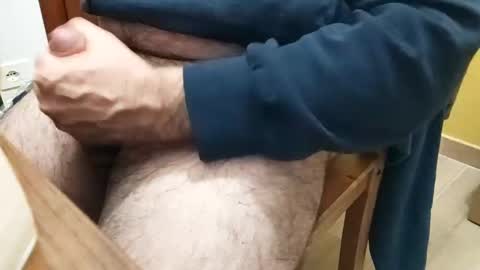 Snapshot of tiobelo chatting on 12/28/24, 11:37 tiobelo online show from 12/28/24, 11:37