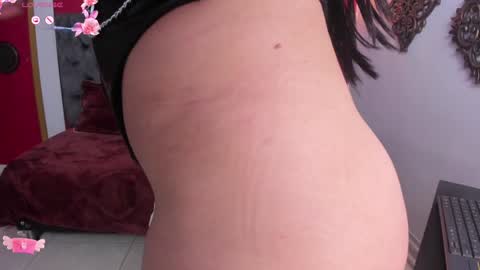 Tisha online show from 01/27/25, 01:52