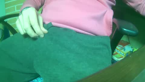 Snapshot of tisis80 chatting on 01/11/26, 04:34 tisis80 online show from 01/11/26, 04:34