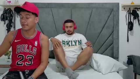 titanboys_os online show from 06/11/26, 08:18