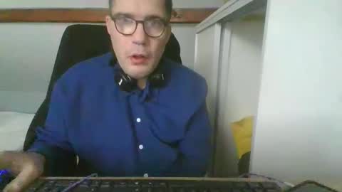 Snapshot of titeuf3855839553 chatting on 01/18/26, 08:29 titeuf3855839553 online show from 01/18/26, 08:29