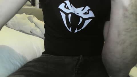 Snapshot of titfred54380 chatting on 11/30/25, 12:53 frederic online show from 11/30/25, 12:53