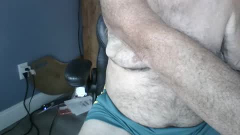 Snapshot of titman98 chatting on 10/15/25, 11:54 titman98 online show from 10/15/25, 11:54