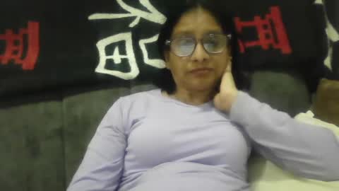 Snapshot of titssmall123 chatting on 09/25/25, 12:03 Ester online show from 09/25/25, 12:03