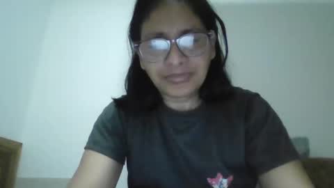 Snapshot of titssmall123 chatting on 11/24/25, 11:37 Ester online show from 11/24/25, 11:37