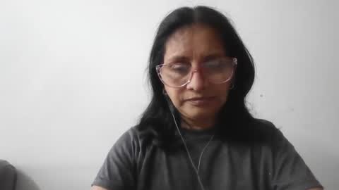 Snapshot of titssmall123 chatting on 03/12/26, 05:08 Ester online show from 03/12/26, 05:08