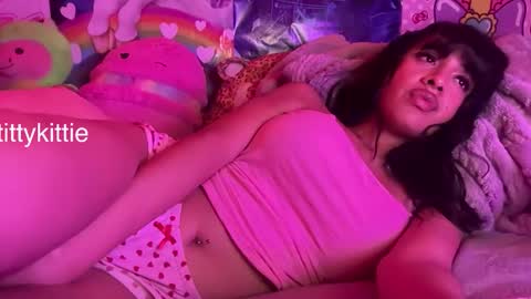 Snapshot of tittykittie chatting on 01/15/26, 02:38 HOTTIE4U online show from 01/15/26, 02:38