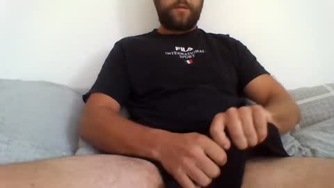 Snapshot of tjb31 chatting on 08/06/26, 12:07 tjb31 online show from 08/06/26, 12:07