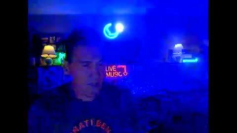 Snapshot of tkthedj chatting on 09/10/25, 01:16 TK online show from 09/10/25, 01:16