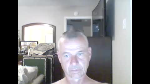 Snapshot of tnash24 chatting on 10/05/25, 11:57 tx46m online show from 10/05/25, 11:57